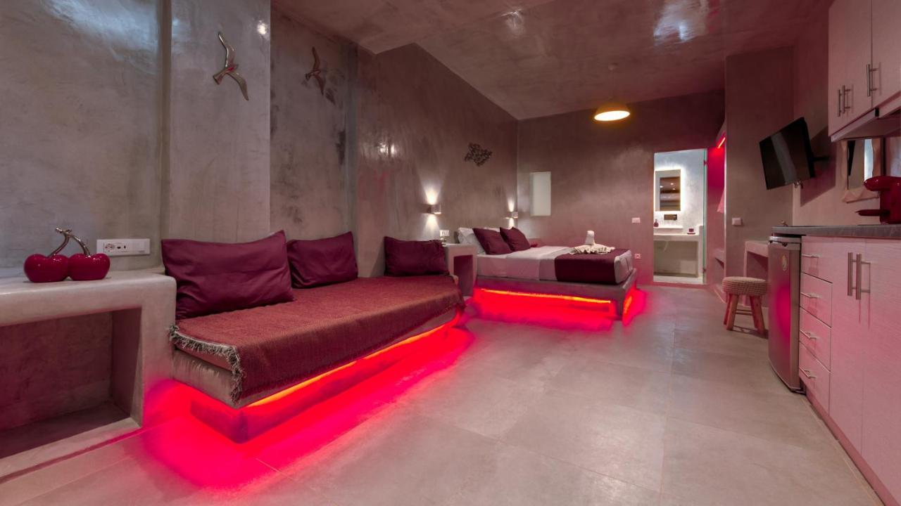 Apartment The Muses Of Santorini Private Jacuzzi Vóthon