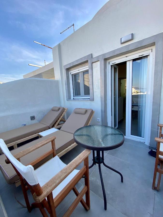 The Muses Of Santorini Private Jacuzzi Apartment Vóthon