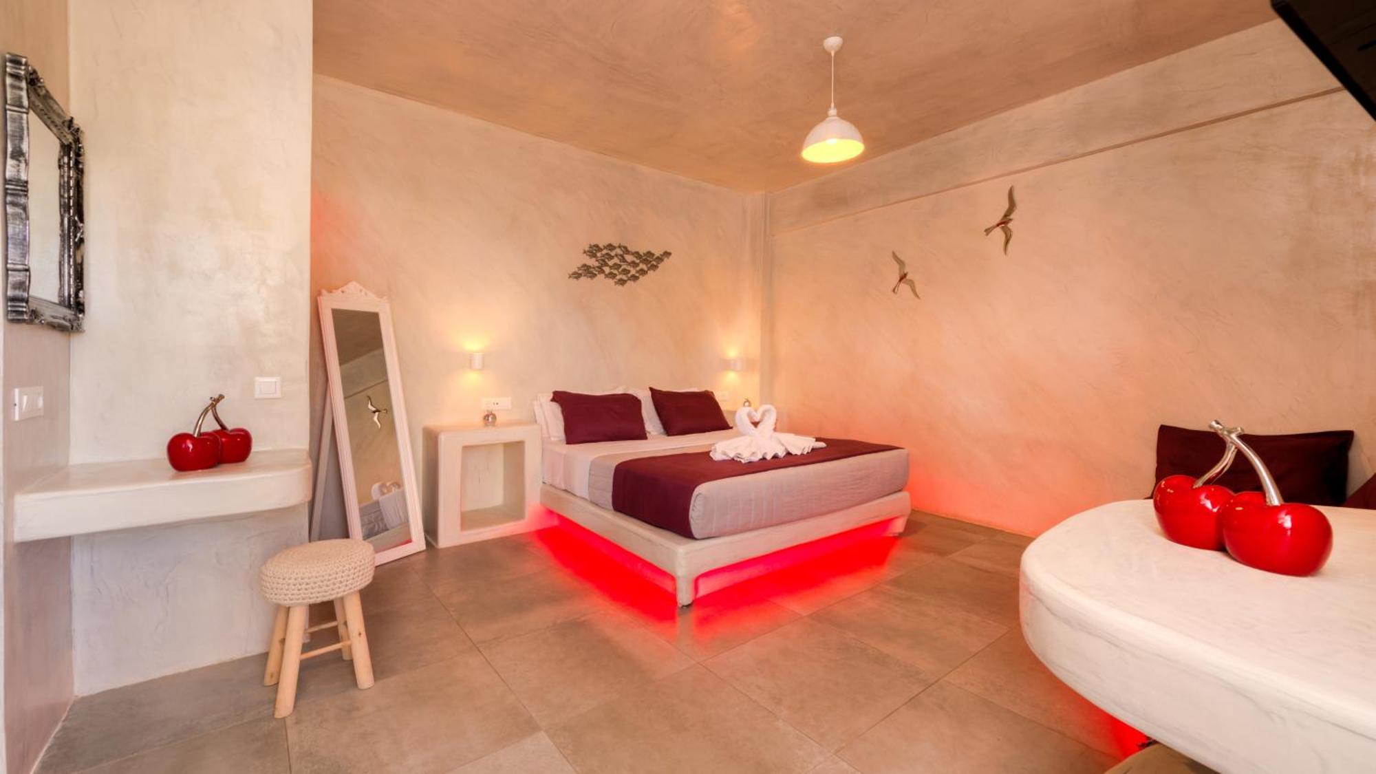 Apartment The Muses Of Santorini Private Jacuzzi *
